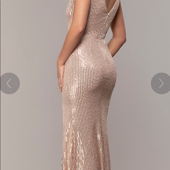 Rose Gold Sequin Dress Gown. Size Medium - Picture 4 of 8